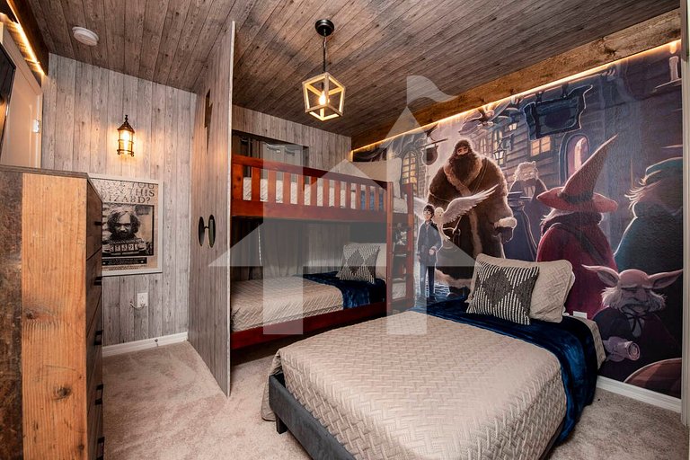 Vacation Home Near Disney, 5 bedrooms