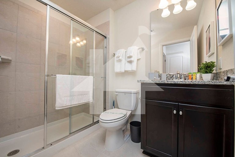 Vacation Home Near Disney, 5 bedrooms