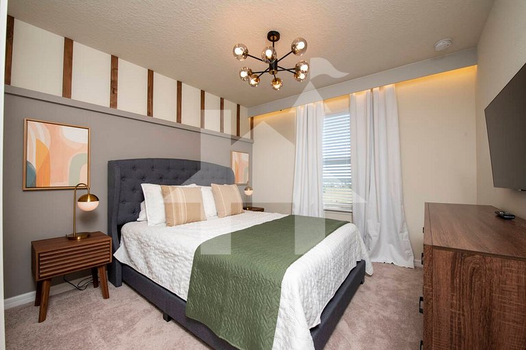 Vacation Home Near Disney, 5 bedrooms