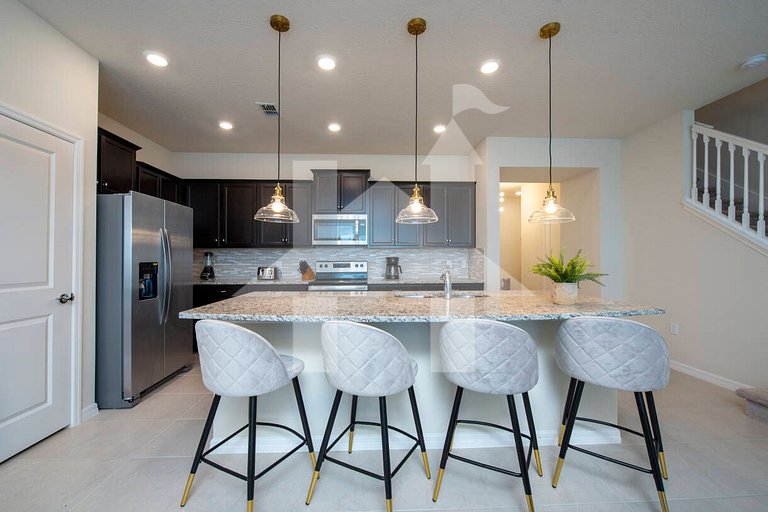 Vacation Home Near Disney, 5 bedrooms