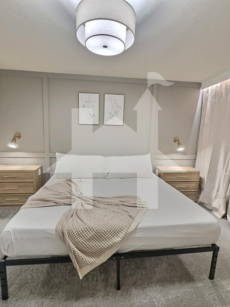 Vacation Home Near Disney, 5 bedrooms