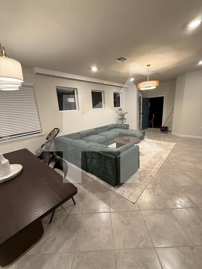 Vacation Home Near Disney, 5 bedrooms