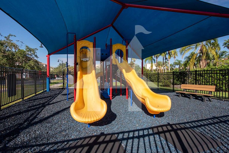 Vacation Home Near Disney, 5 bedrooms