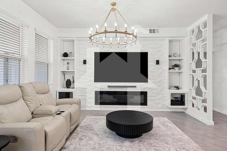 Vacation Home Near Disney, 6 bedrooms