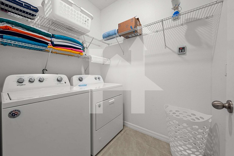 Vacation Home Near Disney, 6 bedrooms