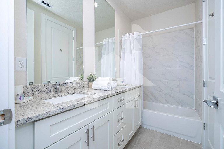 Vacation Home Near Disney, 3 bedrooms