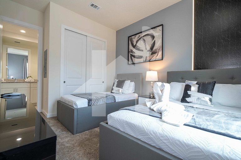 Vacation Home Near Disney, 3 bedrooms