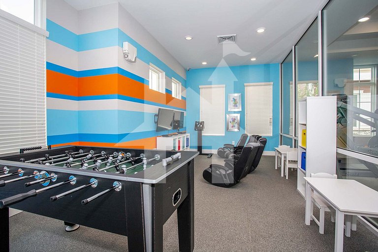 Vacation Home Near Disney, 4 bedrooms