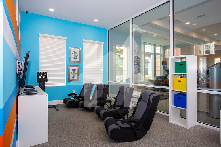 Vacation Home Near Disney, 4 bedrooms