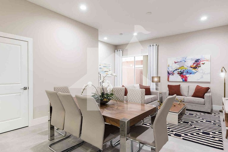 Vacation Home Near Disney, 4 bedrooms