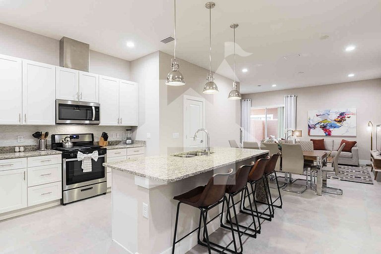 Vacation Home Near Disney, 4 bedrooms