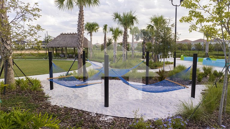 Vacation Home Near Disney, 6 bedrooms