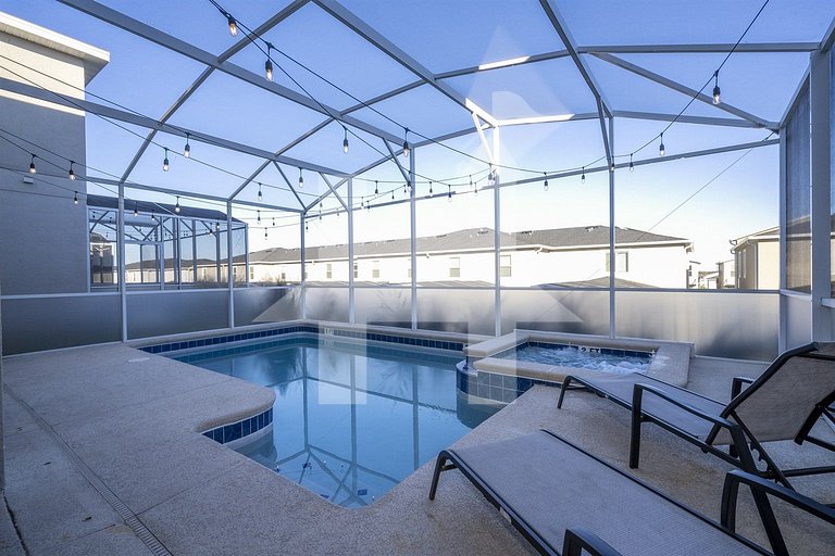 Vacation Home Near Disney, 6 bedrooms