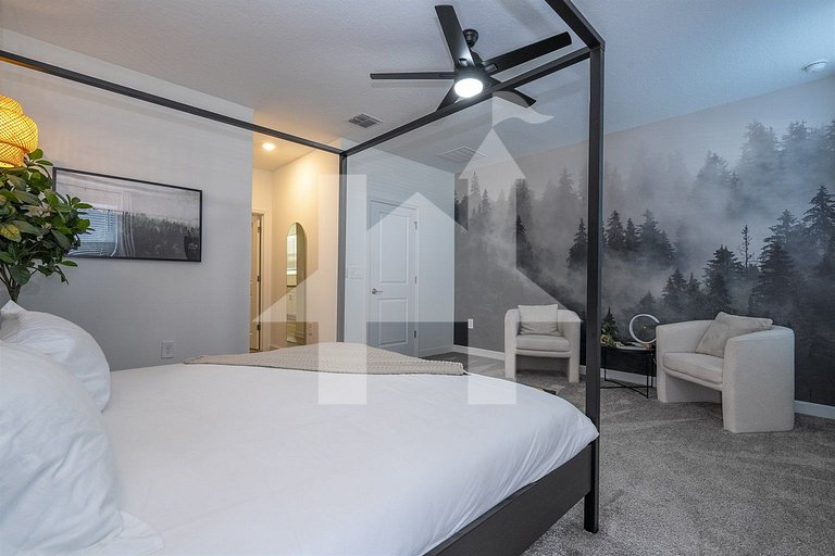 Vacation Home Near Disney, 6 bedrooms