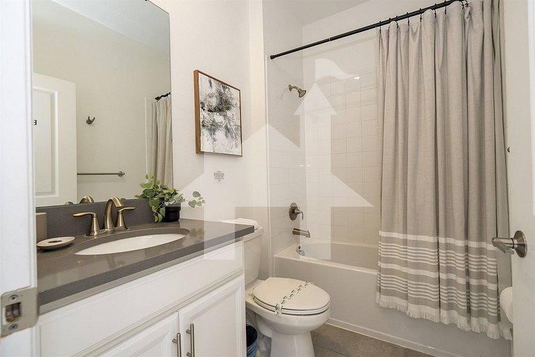 Vacation Home Near Disney, 6 bedrooms