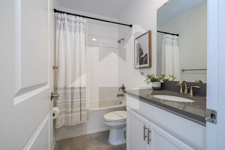 Vacation Home Near Disney, 6 bedrooms