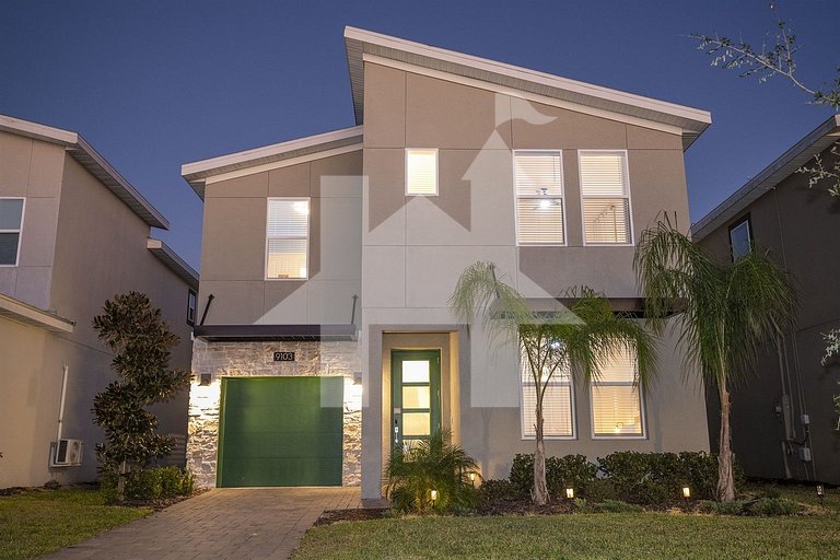 Vacation Home Near Disney, 6 bedrooms