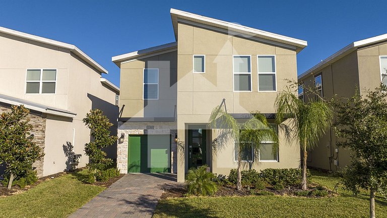 Vacation Home Near Disney, 6 bedrooms