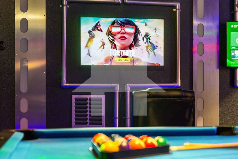 Vacation Home Near Disney, 8 bedrooms