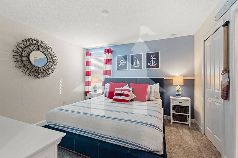 Vacation Home Near Disney, 8 bedrooms