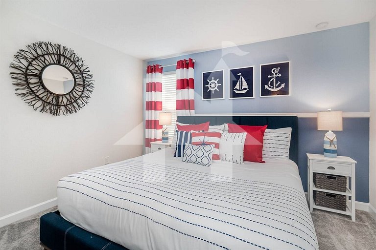 Vacation Home Near Disney, 8 bedrooms