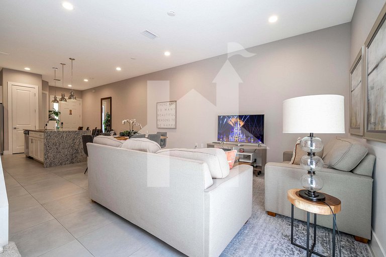 Vacation Home Near Disney, 4 bedrooms