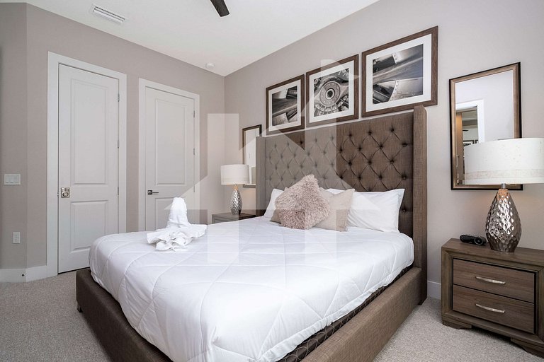 Vacation Home Near Disney, 4 bedrooms