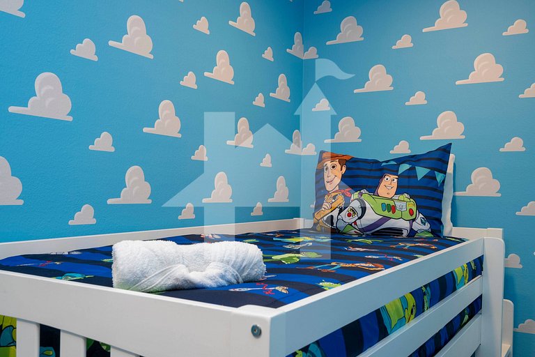 Vacation Home Near Disney, 4 bedrooms