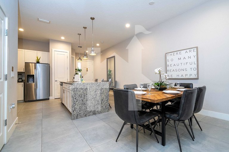 Vacation Home Near Disney, 4 bedrooms