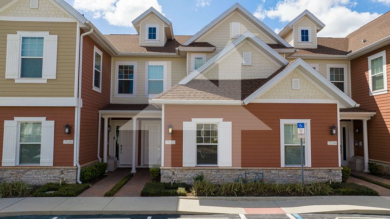 Vacation Home Near Disney, 4 bedrooms