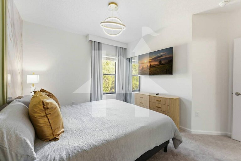 Vacation Home Near Disney, 5 bedrooms