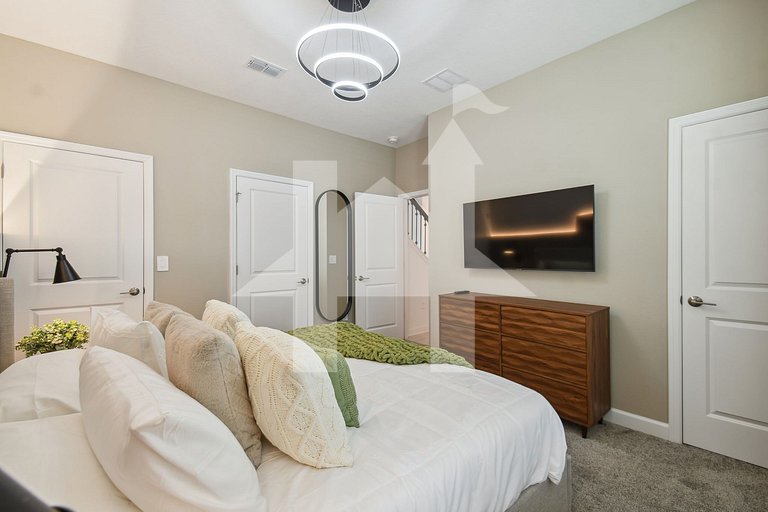 Vacation Home Near Disney, 4 bedrooms