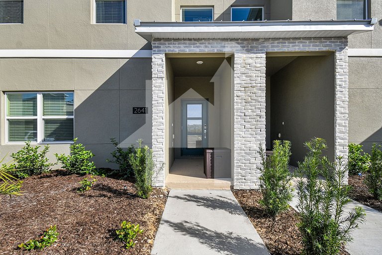 Vacation Home Near Disney, 4 bedrooms