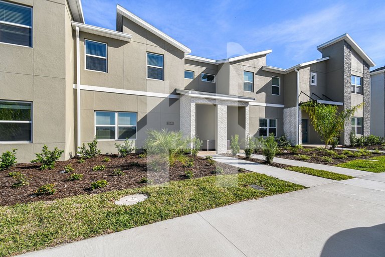 Vacation Home Near Disney, 4 bedrooms