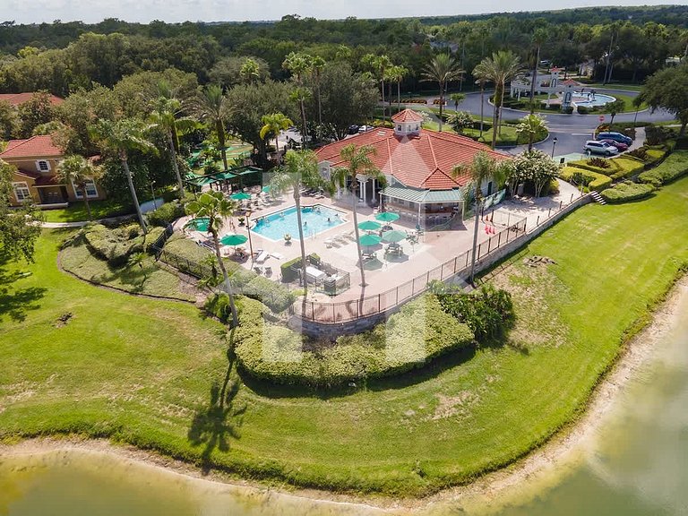 Vacation Home Near Disney, 4 bedrooms