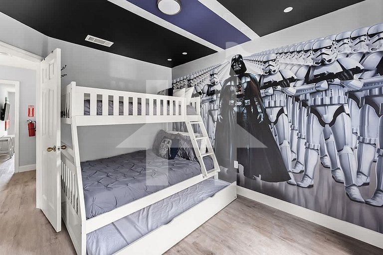 Vacation Home Near Disney, 4 bedrooms