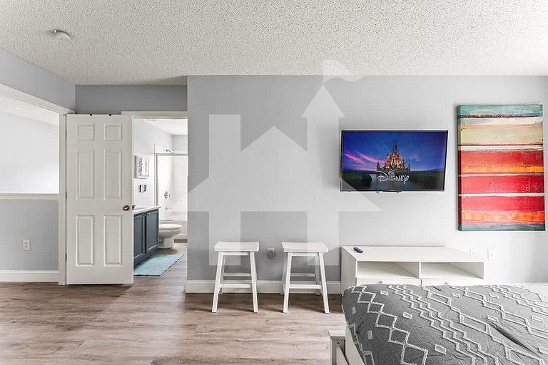 Vacation Home Near Disney, 4 bedrooms