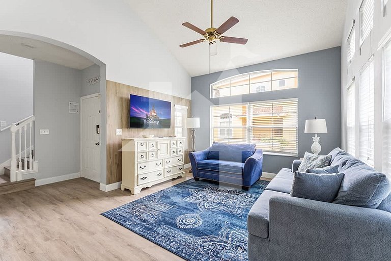 Vacation Home Near Disney, 4 bedrooms
