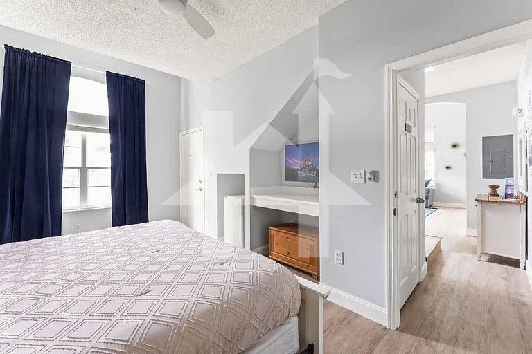 Vacation Home Near Disney, 4 bedrooms