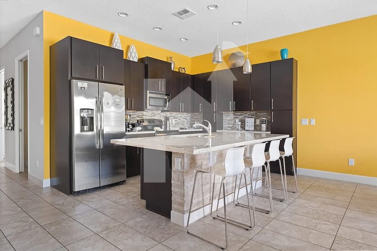 Vacation Home Near Disney, 4 bedrooms