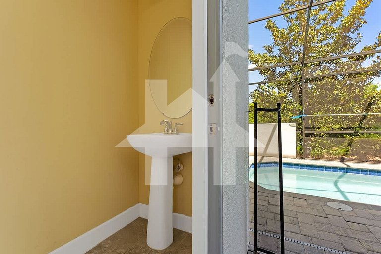 Vacation Home Near Disney, 4 bedrooms