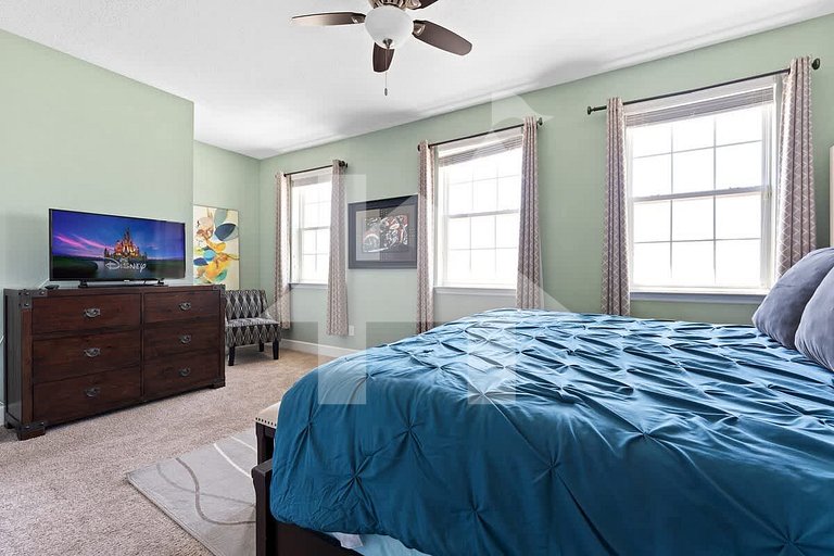 Vacation Home Near Disney, 4 bedrooms