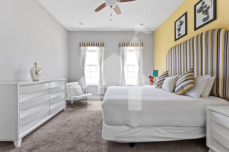 Vacation Home Near Disney, 4 bedrooms