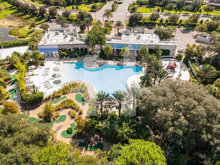 Vacation Home Near Disney, 4 bedrooms