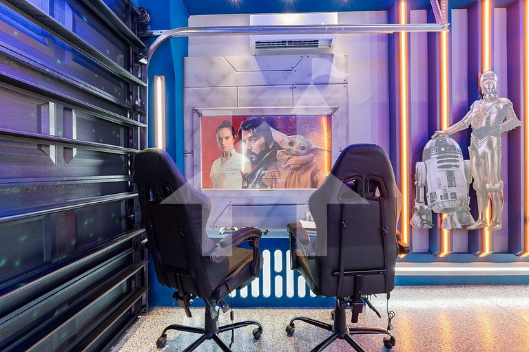 Vila Luxuosa 5 Quartos com Piscina e Lazer