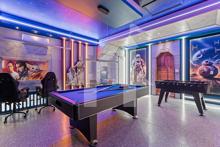 Vila Luxuosa 5 Quartos com Piscina e Lazer