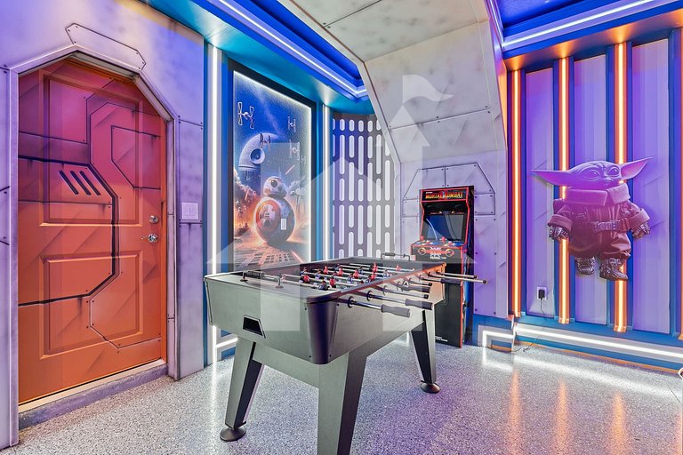 Vila Luxuosa 5 Quartos com Piscina e Lazer