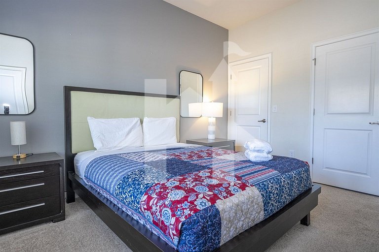 Vacation Home Near Disney, 4 bedrooms