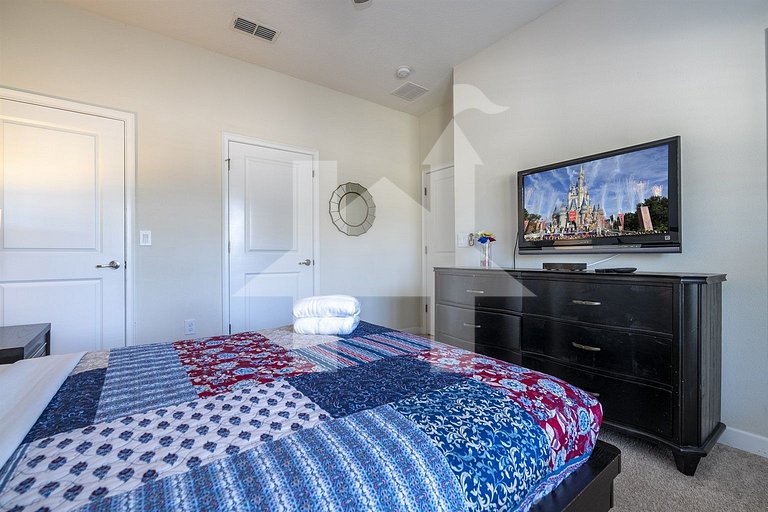 Vacation Home Near Disney, 4 bedrooms