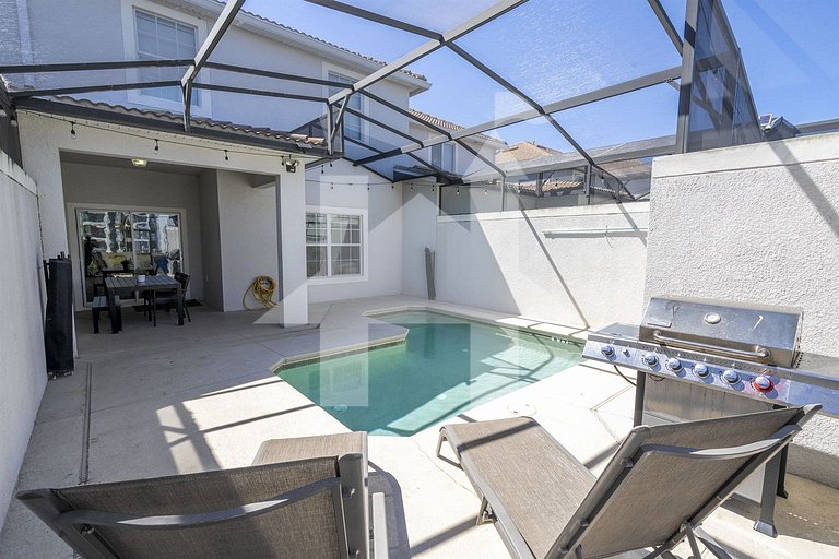 Vacation Home Near Disney, 4 bedrooms